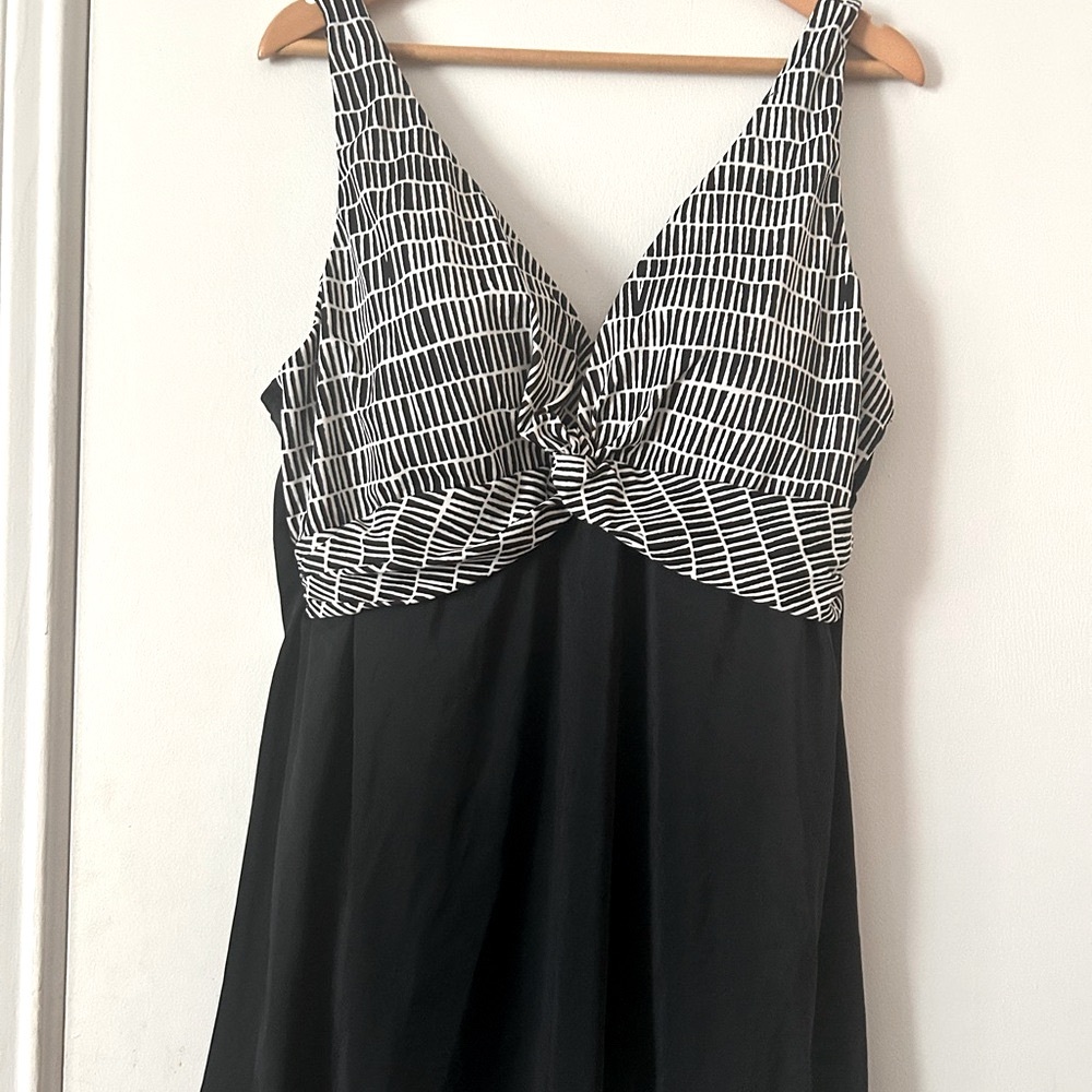 Bleu Ice like new one piece bathing suit Dress black and white Striped Straps 18